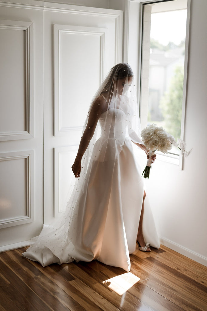 REAL BRIDE: Cayla in Phoebe Pearl Veil