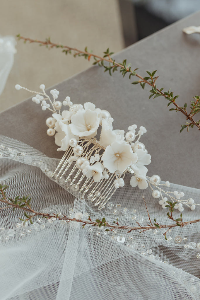 EBBA: Ivory and Silver Hair Comb